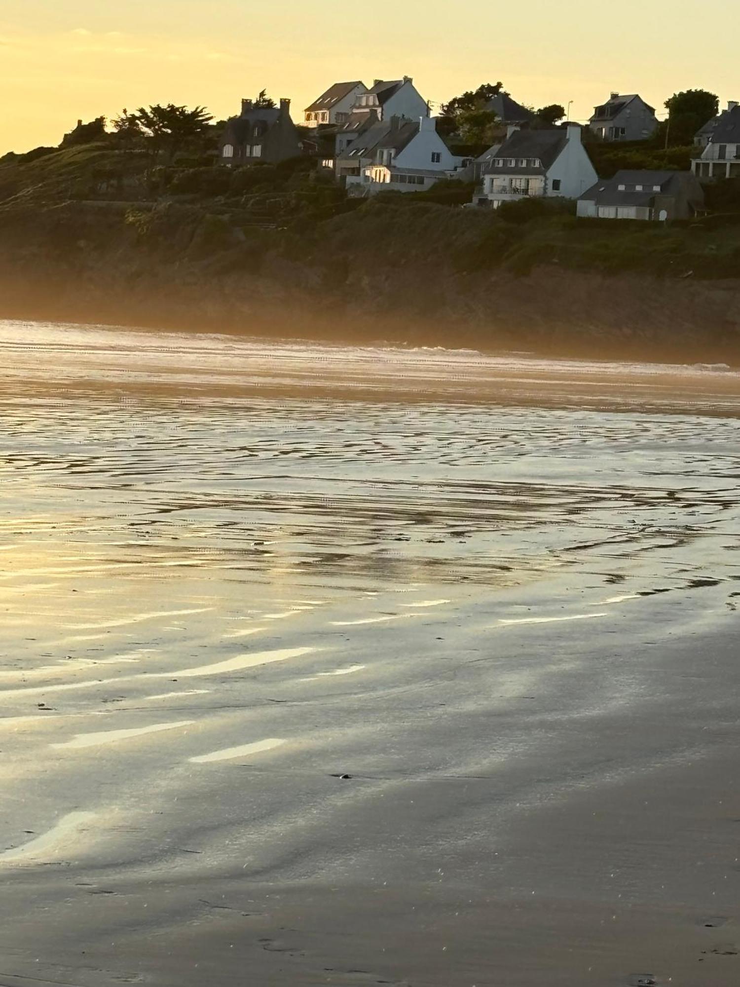 Jolie Maison De Campagne A 2Km De La Mer Plomodiern Esterno foto
